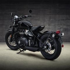 Bobber Black rear three quarter